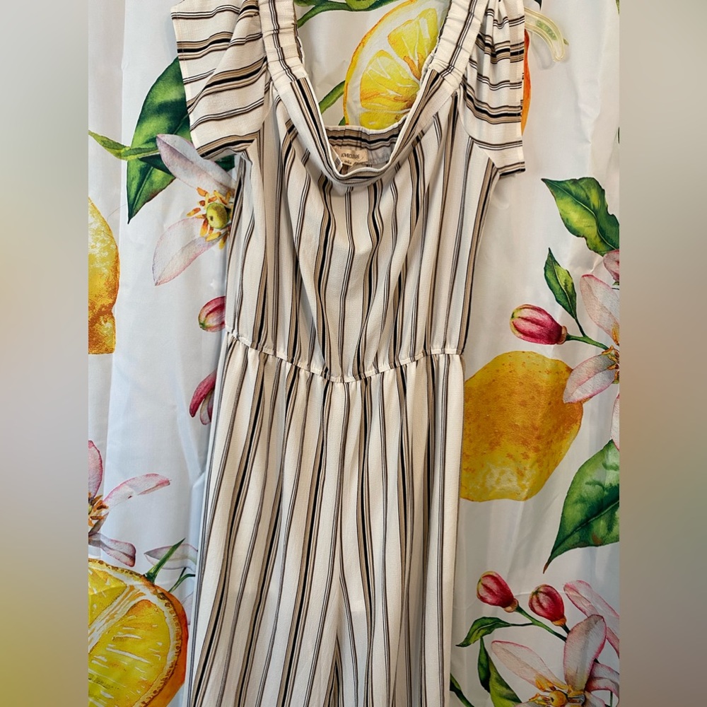 Beautiful LoveCuture Brand new pants Jumpsuit sz large off the shoulder type - Picture 3 of 9